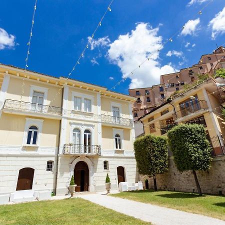 Palazzo Vittoli - Irpinia Apartment Castelfranci Екстериор снимка