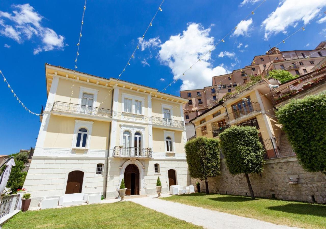 Palazzo Vittoli - Irpinia Apartment Castelfranci Екстериор снимка