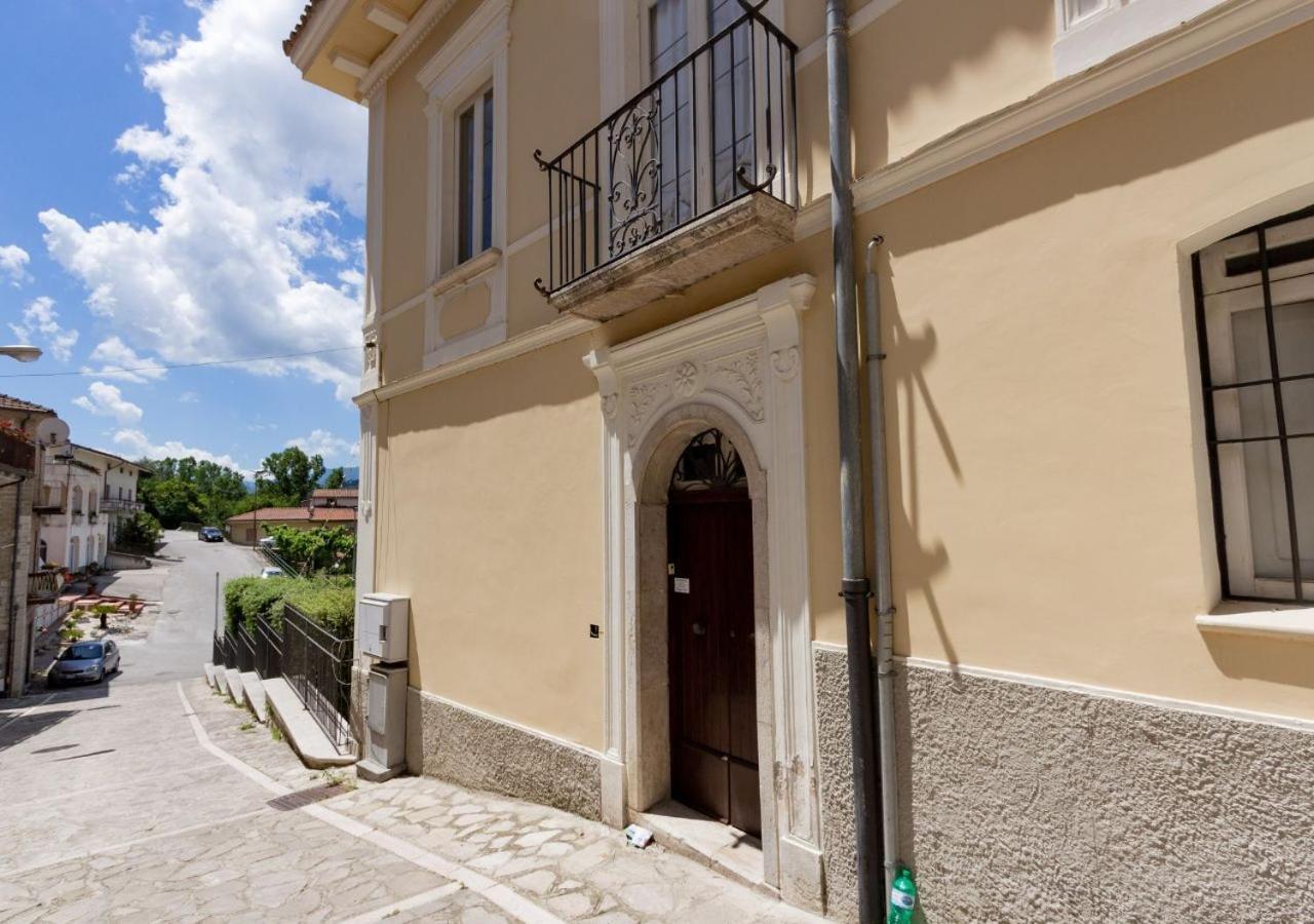 Palazzo Vittoli - Irpinia Apartment Castelfranci Екстериор снимка